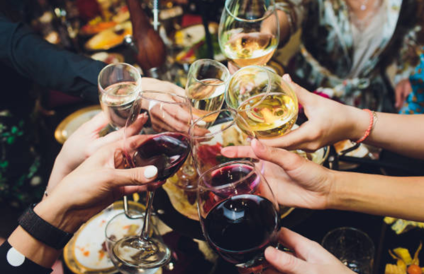 5 cách đơn giản giúp uống rượu không say – Bạn đã biết chưa?