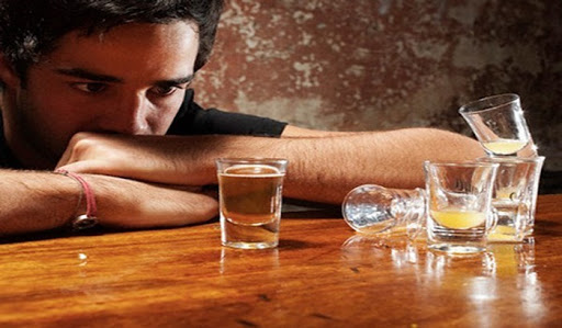 Mách bạn cách làm sợ rượu – Giúp người nghiện bỏ rượu triệt để